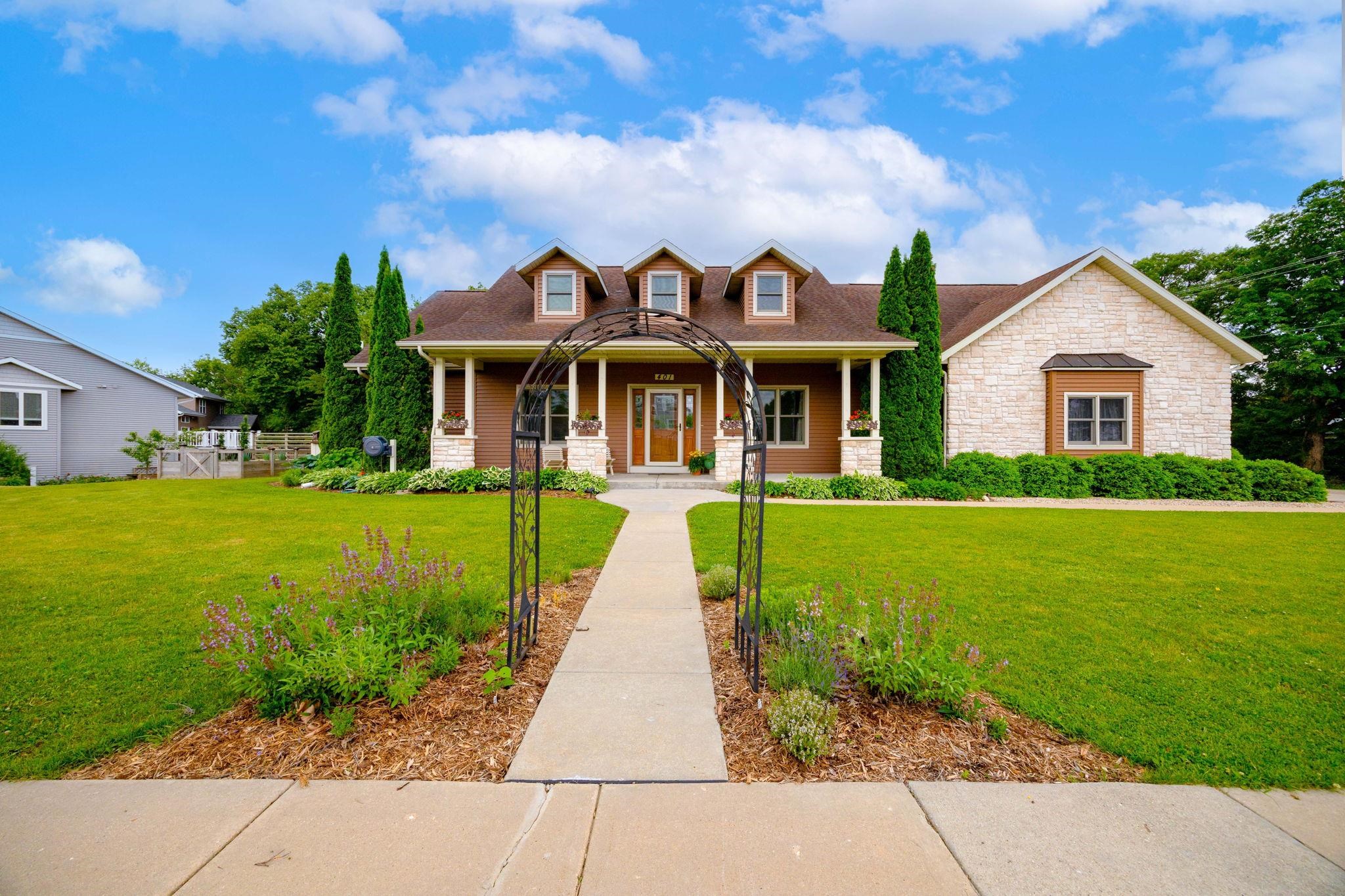 401 Highland Road Cambridge, WI 53523 - Photo 73 of 90