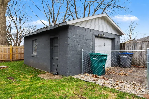 $185,000 | 408 North Lakeview Avenue, Sturgis, MI 49091