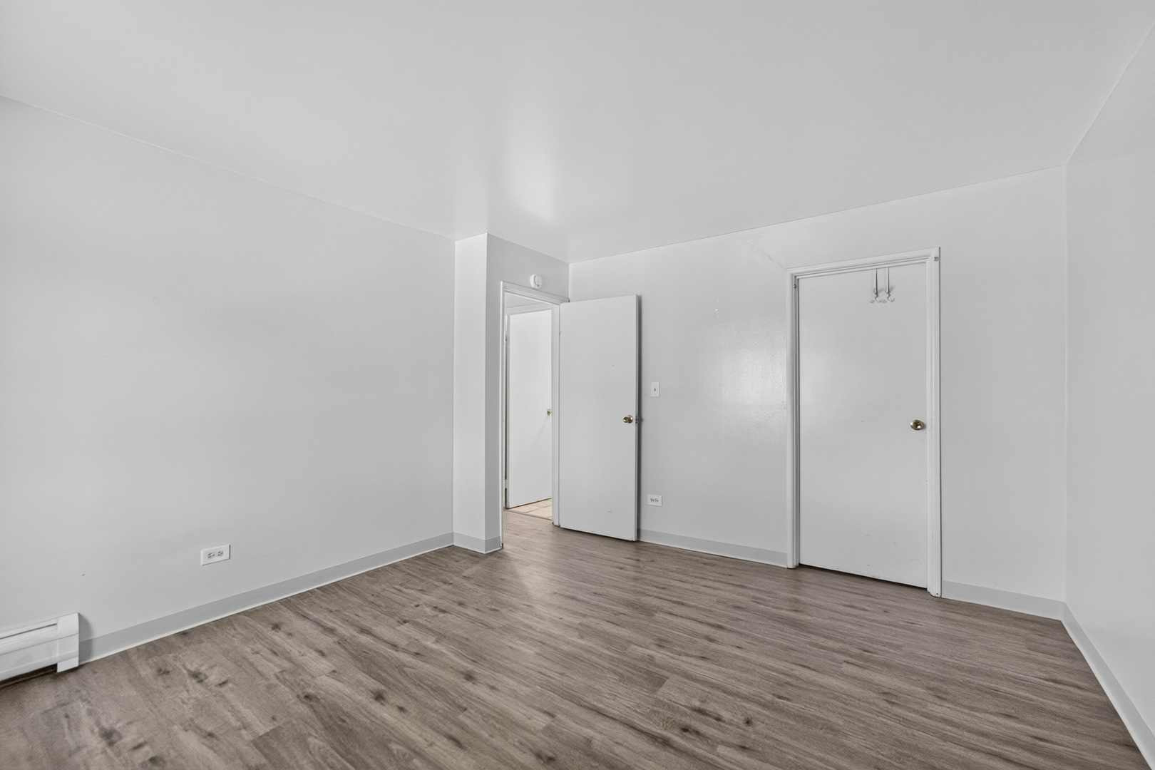 827 College Boulevard, Unit 201 Addison, IL 60101 - Photo 8 of 14