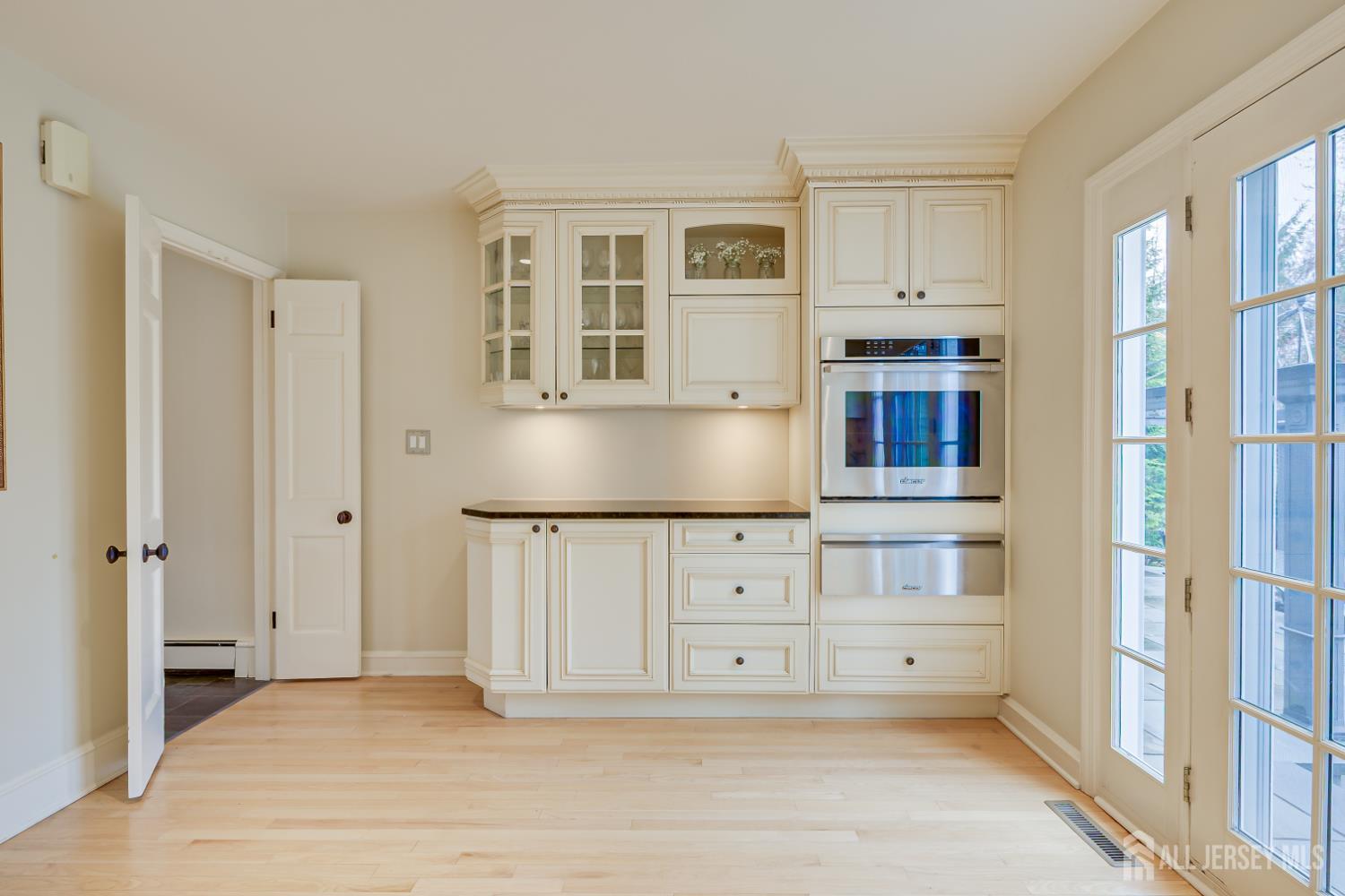 43 Van Kirk Road Lawrence Township, NJ 08648 - Photo 17 of 79