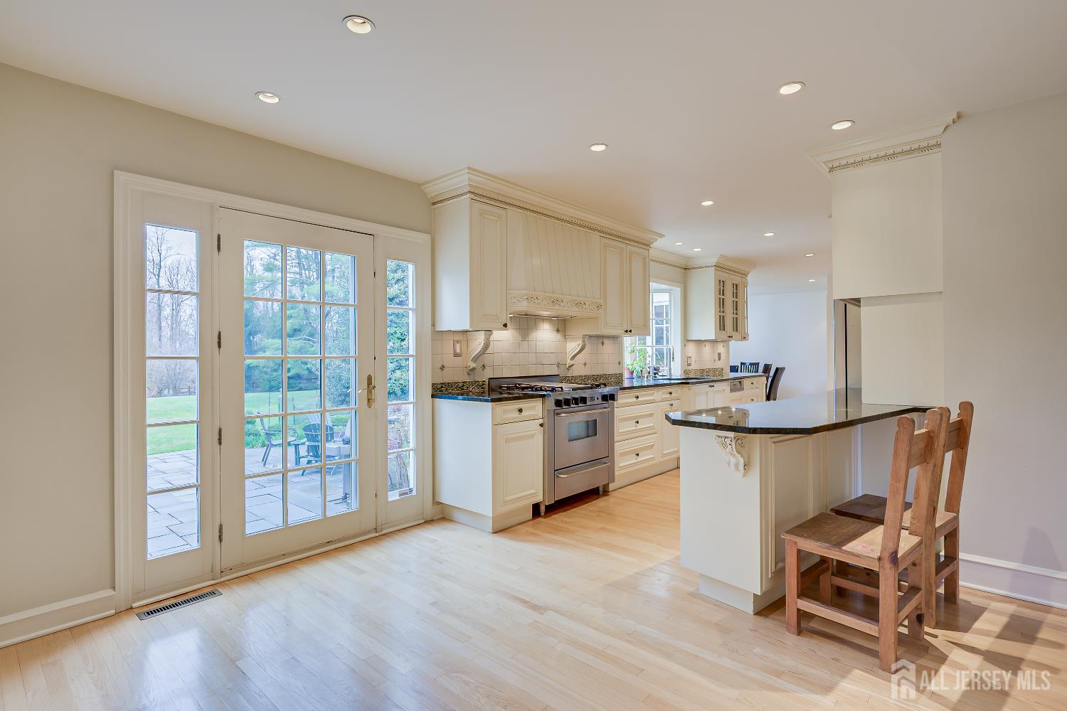 43 Van Kirk Road Lawrence Township, NJ 08648 - Photo 18 of 79