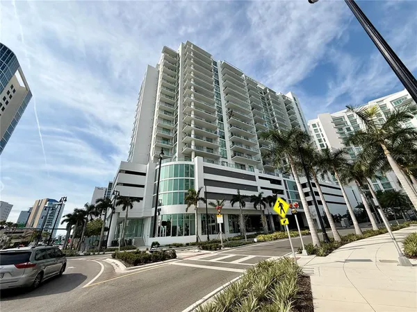 $6,500 | 301 Quay, Unit 1004, Sarasota, FL 34236