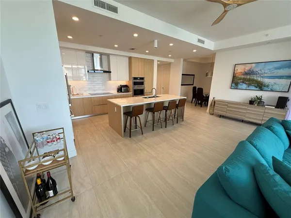 $6,500 | 301 Quay, Unit 1004, Sarasota, FL 34236