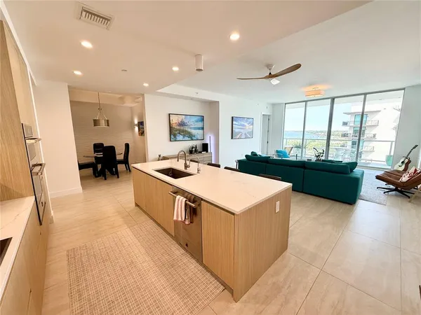 $6,500 | 301 Quay, Unit 1004, Sarasota, FL 34236