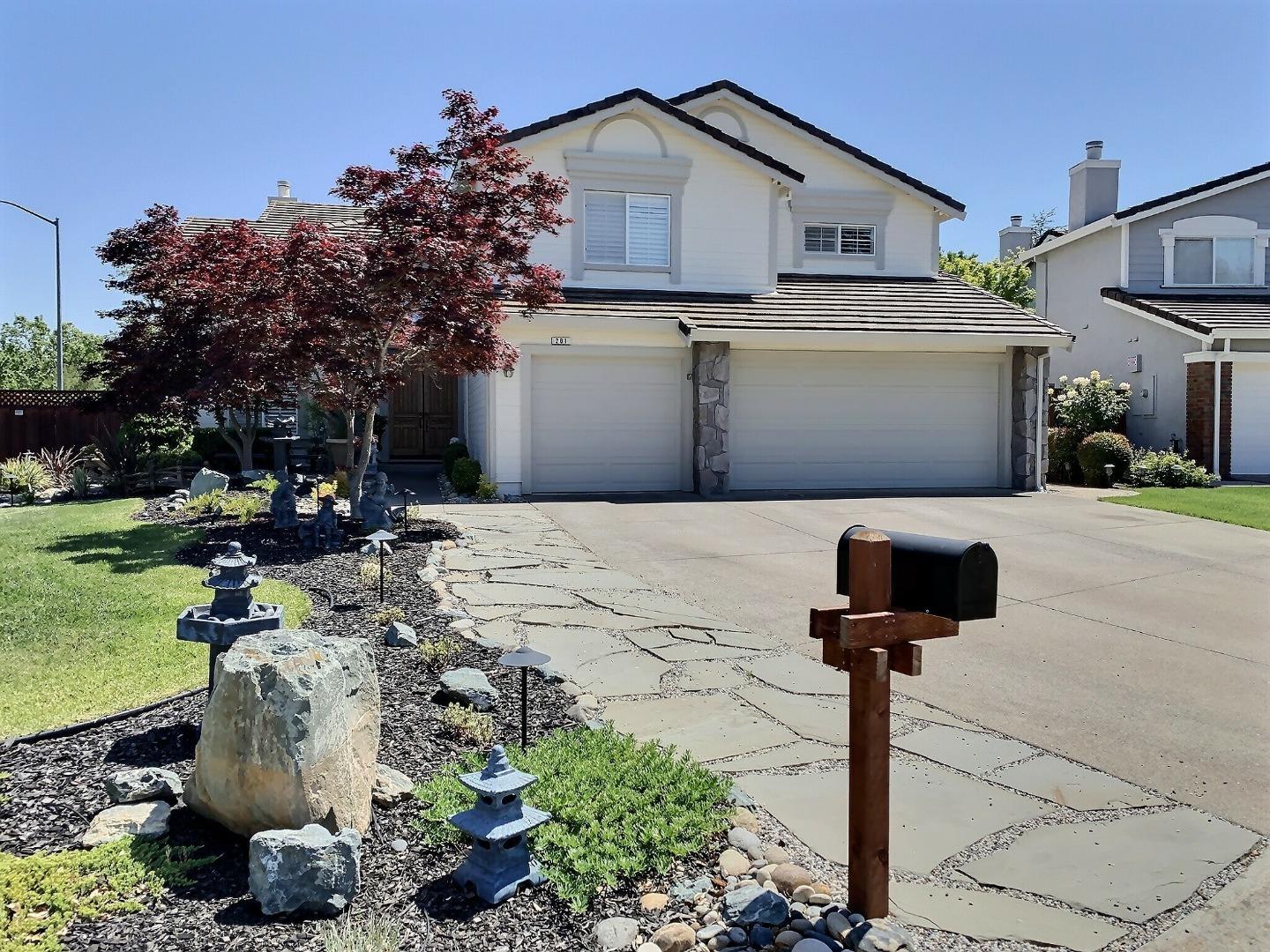 201 Pleasant Valley Court San Ramon, CA 94582 - Photo 1 of 57 Gallery Image 1