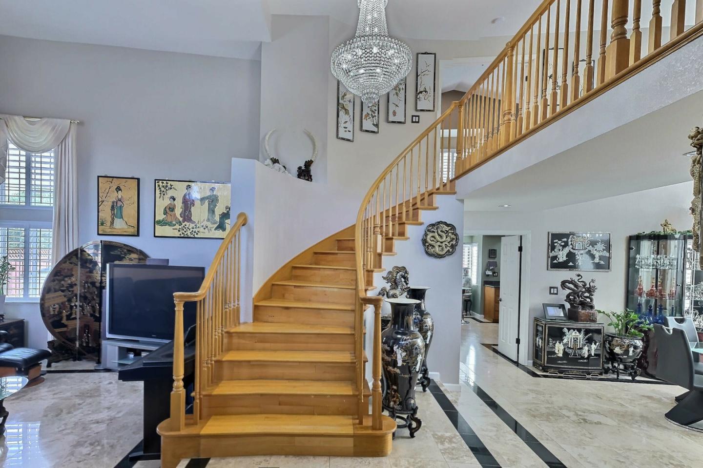 201 Pleasant Valley Court San Ramon, CA 94582 - Photo 9 of 57 Gallery Image 9