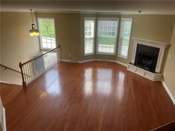 $2,800 | 554 East Vanderbilt Drive, Mars, PA 16046