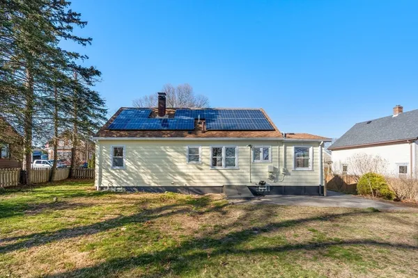 $474,900 | 113 Johnson Street, Somerset, MA 02726