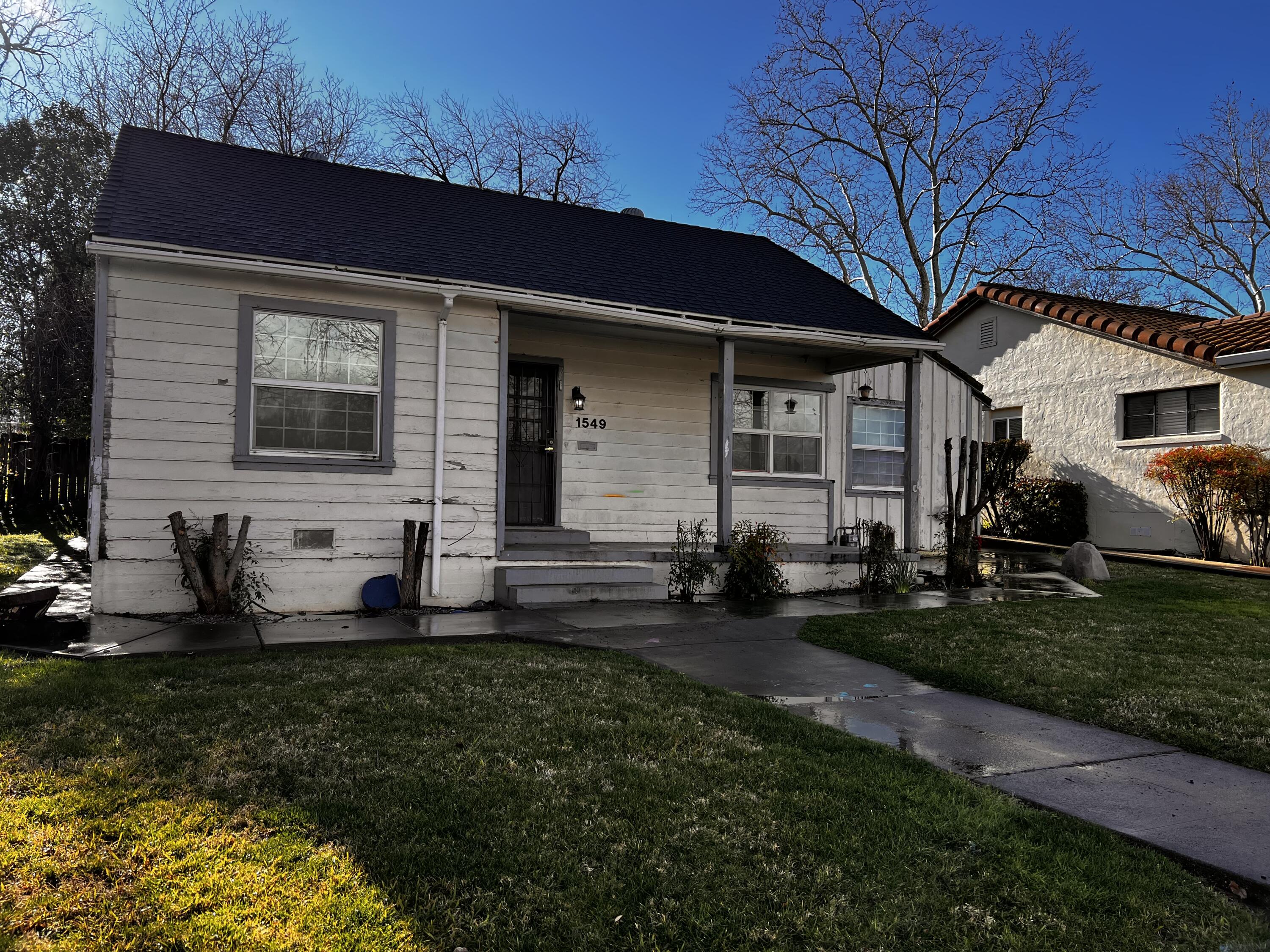 1549 Jackson Street Red Bluff, CA 96080 - Photo 8 of 26 IMG_6933