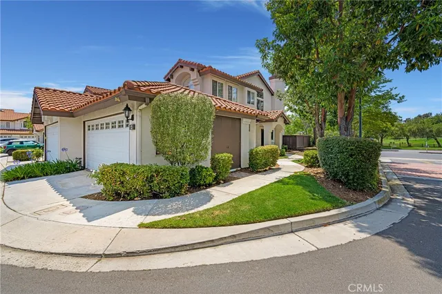 $727,500 | 2 Vía Entrada, Rancho Santa Margarita, CA 92688