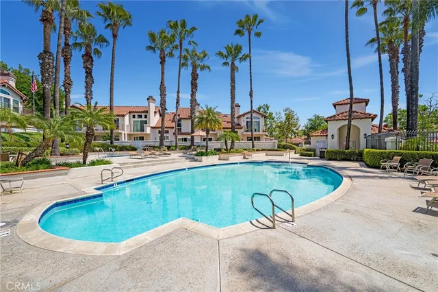 $727,500 | 2 VÃa Entrada, Rancho Santa Margarita, CA 92688