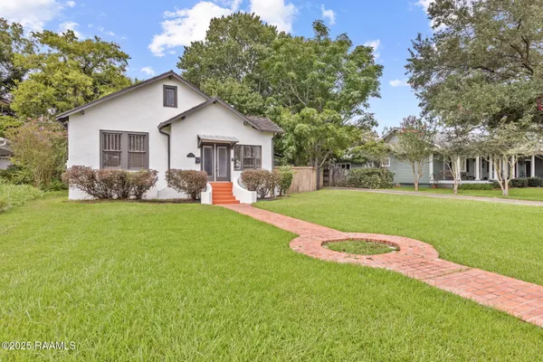 $132,000 | 109 North Henry Street, Abbeville, LA 70510