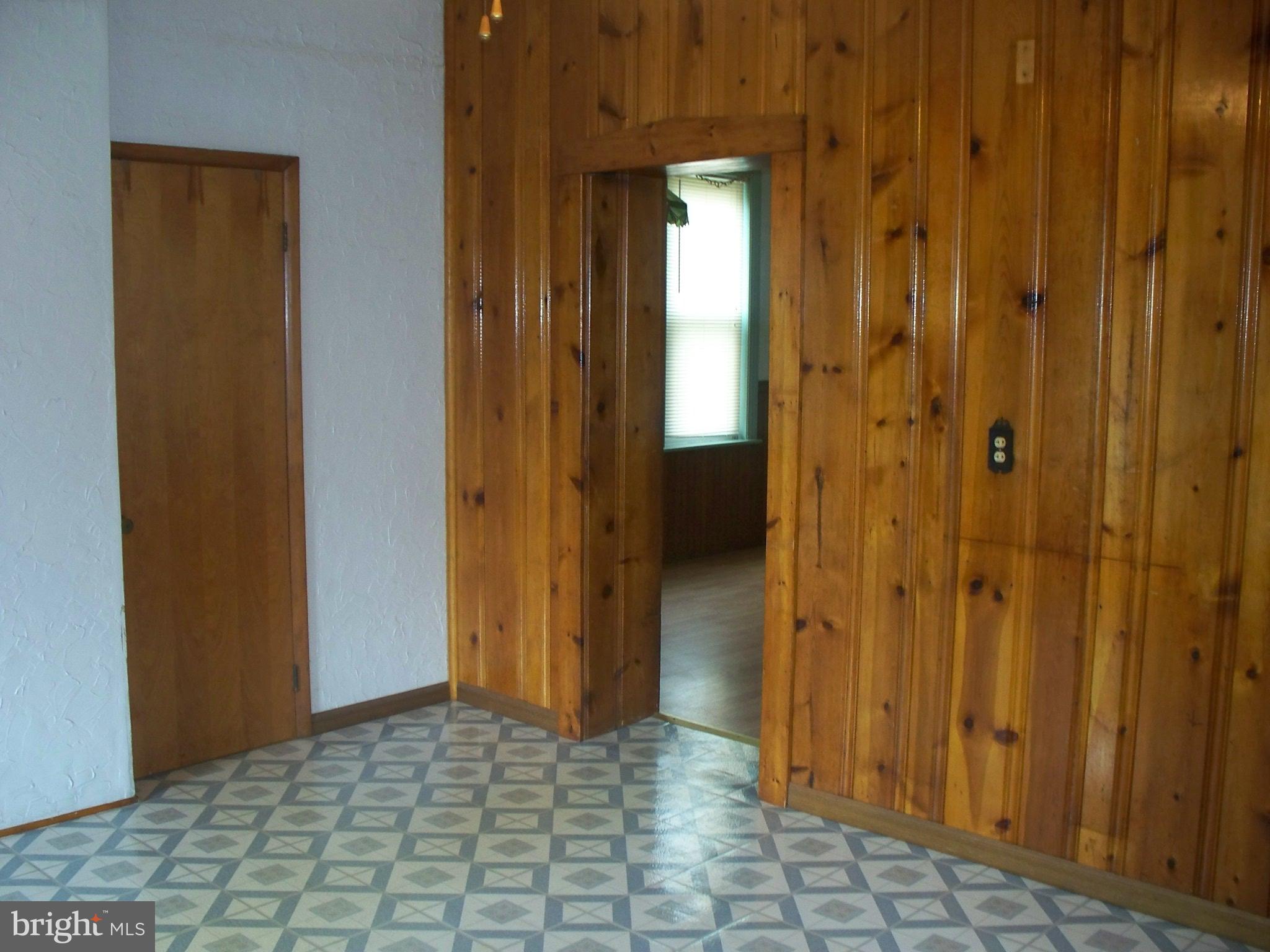 239 Locust Street Hanover, PA 17331 - Photo 22 of 39 Gallery Image 22
