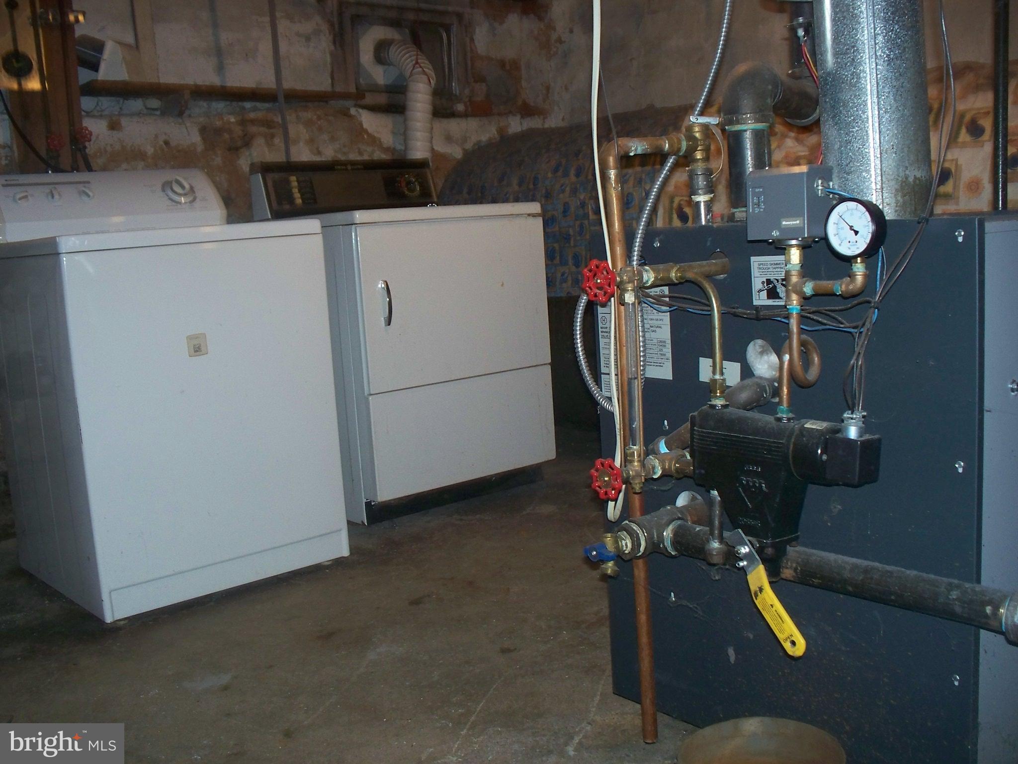 239 Locust Street Hanover, PA 17331 - Photo 34 of 39 Gallery Image 34