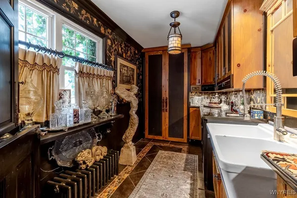 $3,800 | 72 North Long Street, Amherst, NY 14221