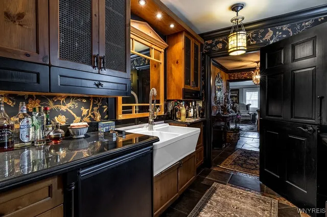 $4,000 | 72 North Long Street, Amherst, NY 14221