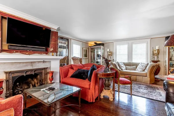 $3,800 | 72 North Long Street, Amherst, NY 14221