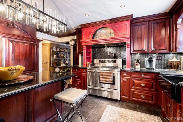 $4,000 | 72 North Long Street, Amherst, NY 14221