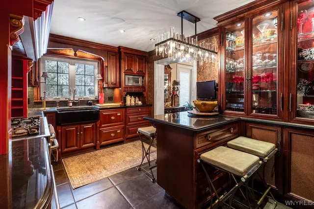 $4,000 | 72 North Long Street, Amherst, NY 14221