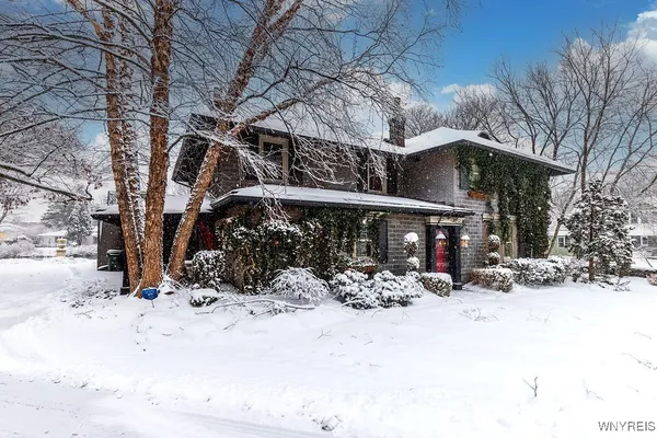 $3,800 | 72 North Long Street, Amherst, NY 14221