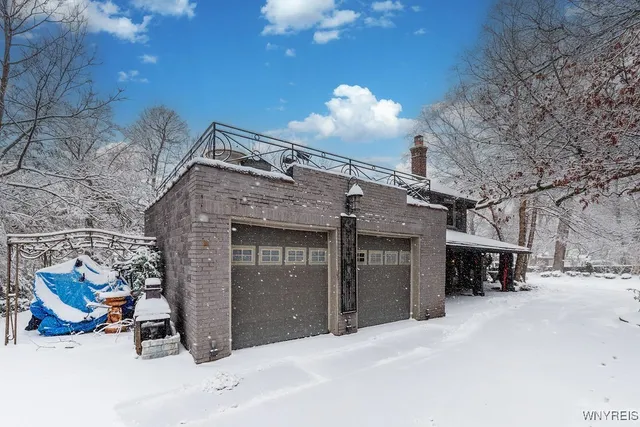 $4,000 | 72 North Long Street, Amherst, NY 14221