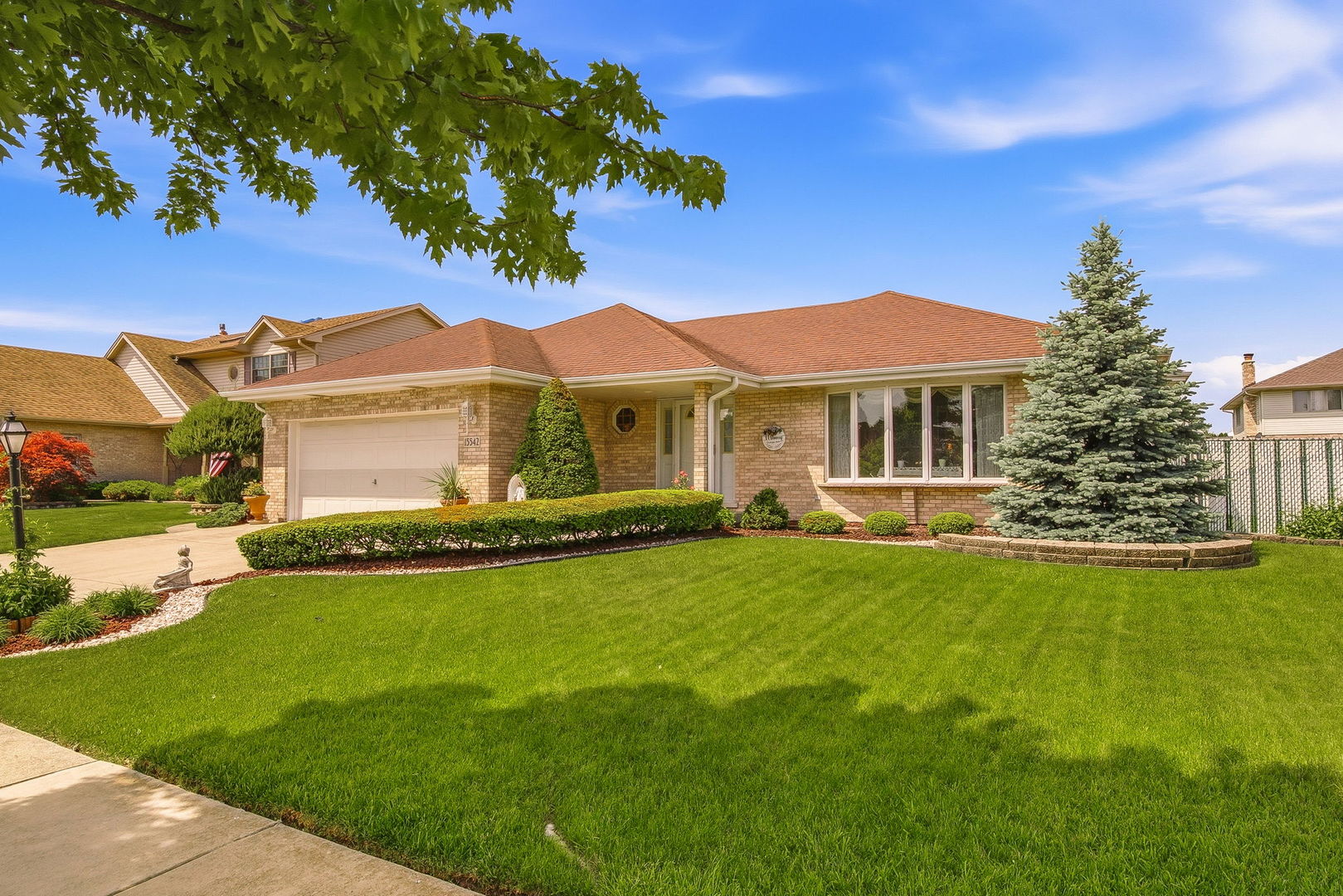15542 Bramblewood Road Oak Forest, IL 60452 - Photo 2 of 27