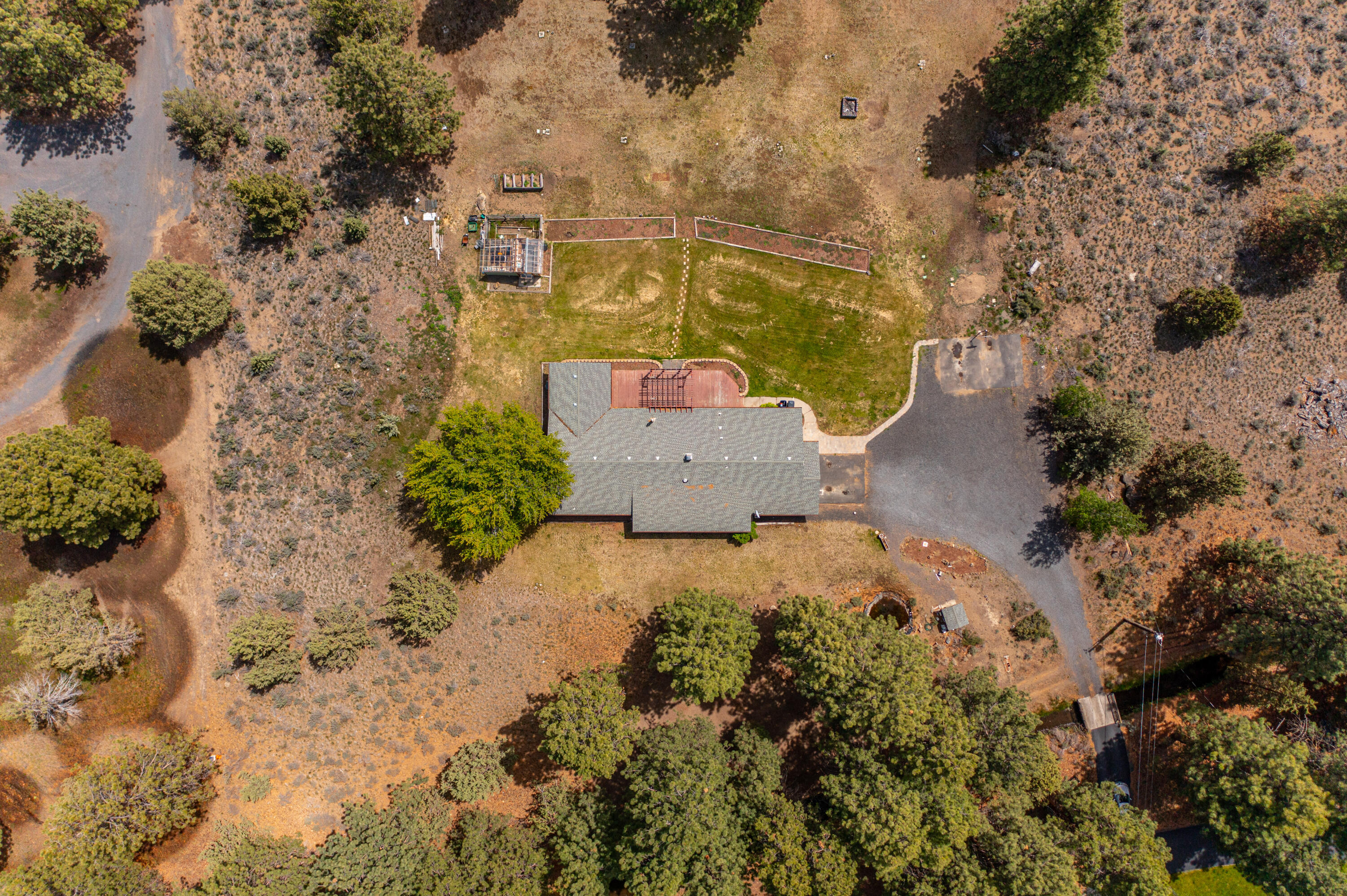 60518 Billadeau Road Bend, OR 97702 - Photo 7 of 57 3