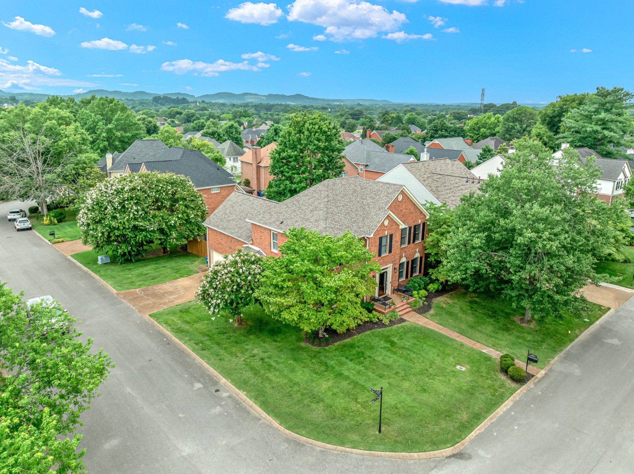417 Ridgestone Drive Franklin, TN 37064 - Photo 2 of 85