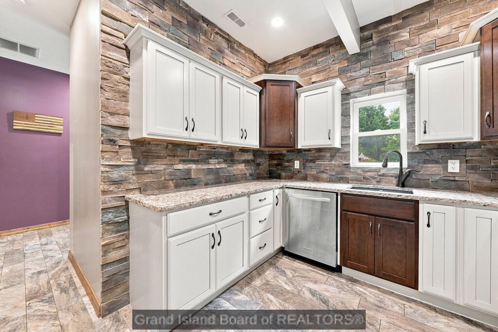 2807 North Engleman Road Grand Island, NE 68803 - Photo 85 of 121 Gallery Image 85