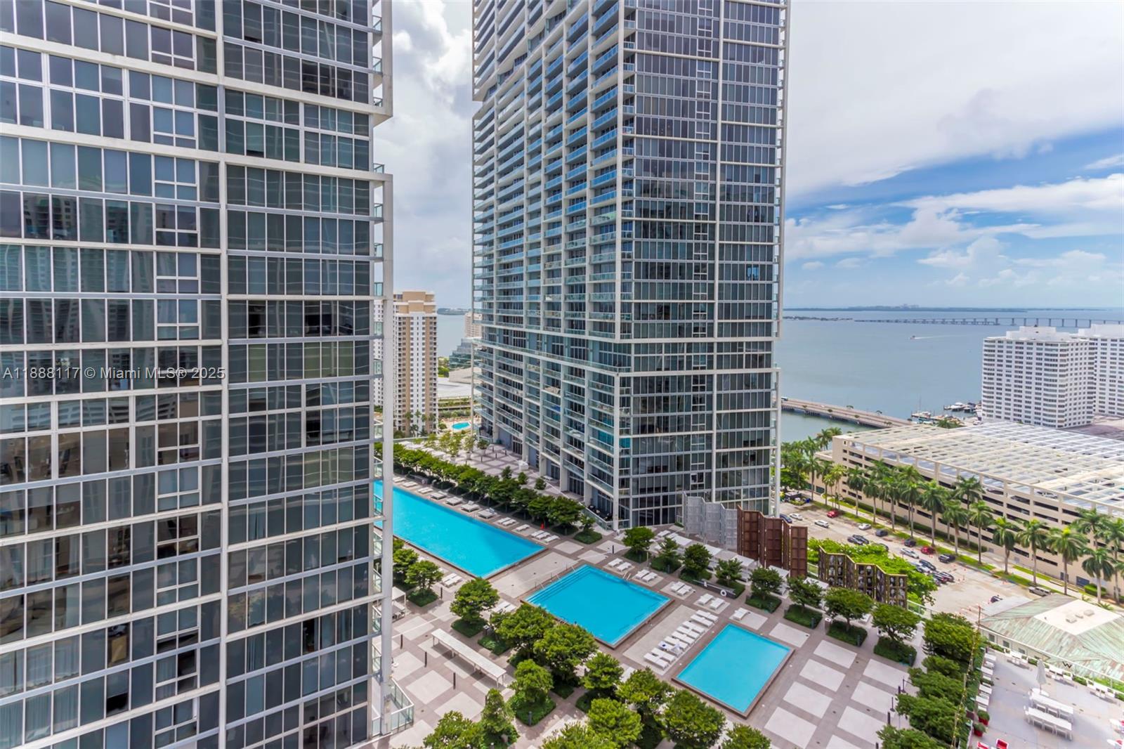 485 Brickell Avenue, Unit 2502 Miami, FL 33131 - Photo 22 of 24