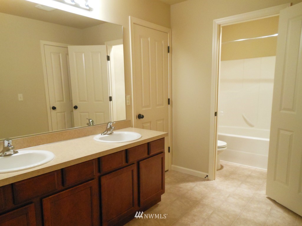 3106 Pine Road Northeast Bremerton, WA 98310 - Photo 11 of 19 Gallery Image 11