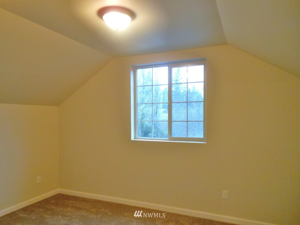 3106 Pine Road Northeast Bremerton, WA 98310 - Photo 14 of 19 Gallery Image 14