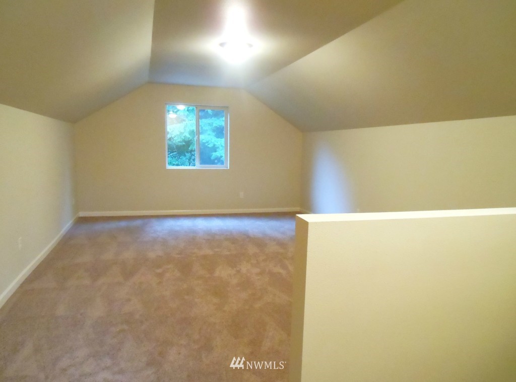 3106 Pine Road Northeast Bremerton, WA 98310 - Photo 15 of 19 Gallery Image 15