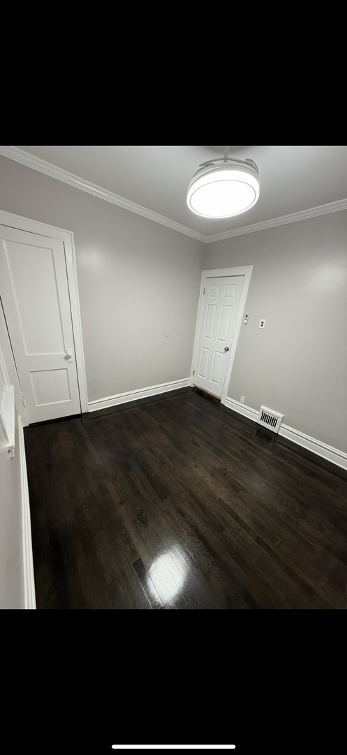 4514 North Springfield Avenue Chicago, IL 60625 - Photo 4 of 35