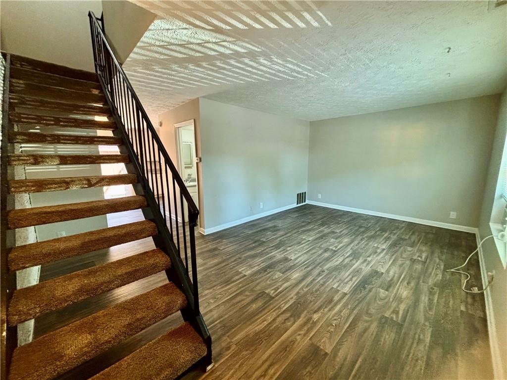 3198 Washington Road, Unit 4 Atlanta, GA 30344 - Photo 3 of 14 Gallery Image 3
