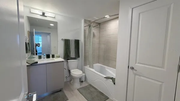 $2,250 | 5587 Millennia Park Drive, Unit 210, Orlando, FL 32839