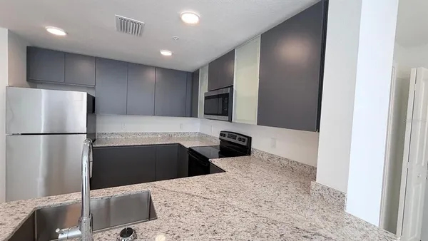 $2,250 | 5587 Millennia Park Drive, Unit 210, Orlando, FL 32839