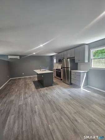 $1,850 | 80-82 Pearl Harbor Circle, Bridgeport, CT 06610