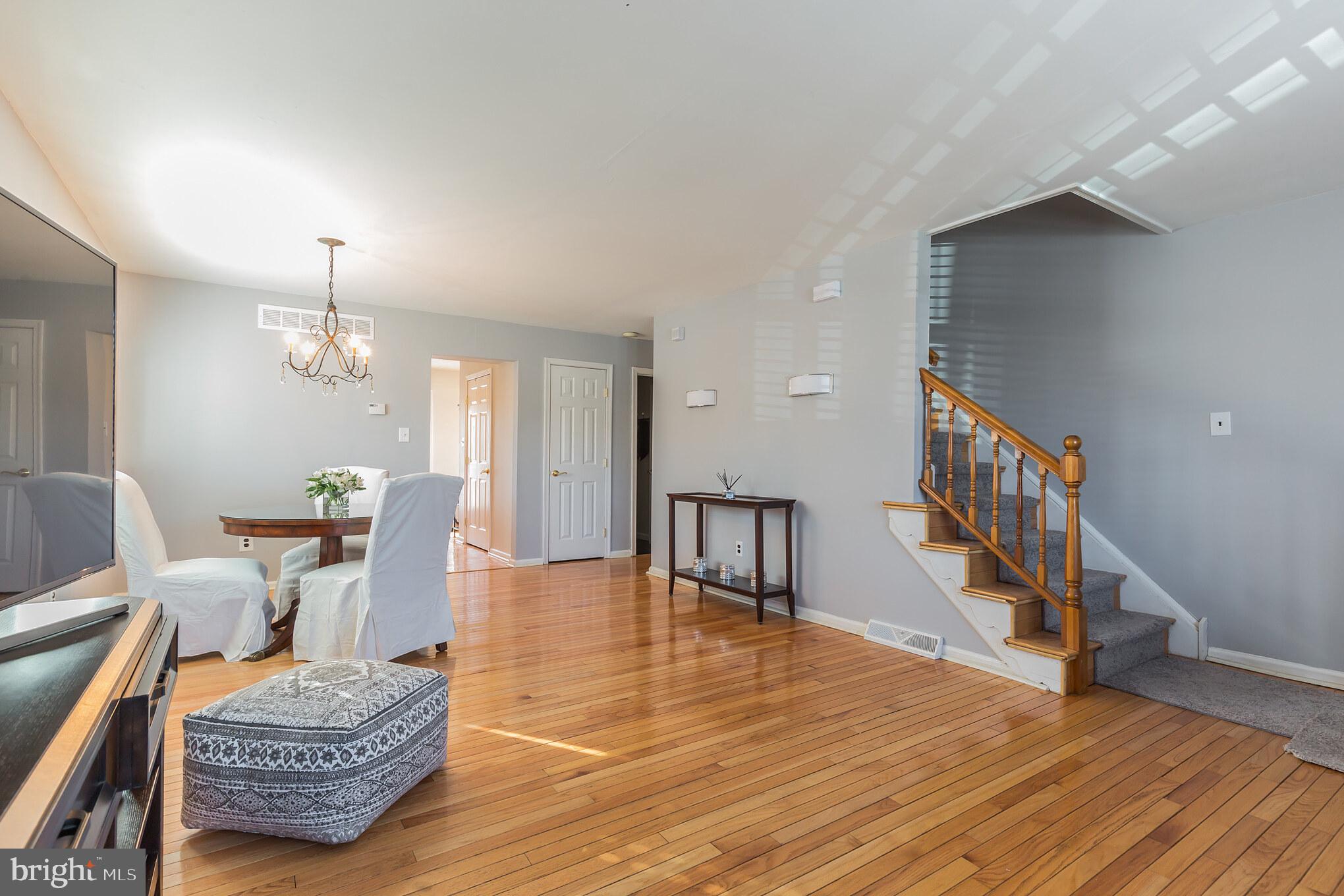 8920 Ridge Avenue Philadelphia, PA 19128 - Photo 3 of 20 Gallery Image 3