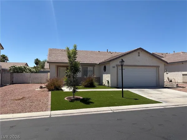 $399,000 | 823 Hunters Ridge Way, North Las Vegas, NV 89032