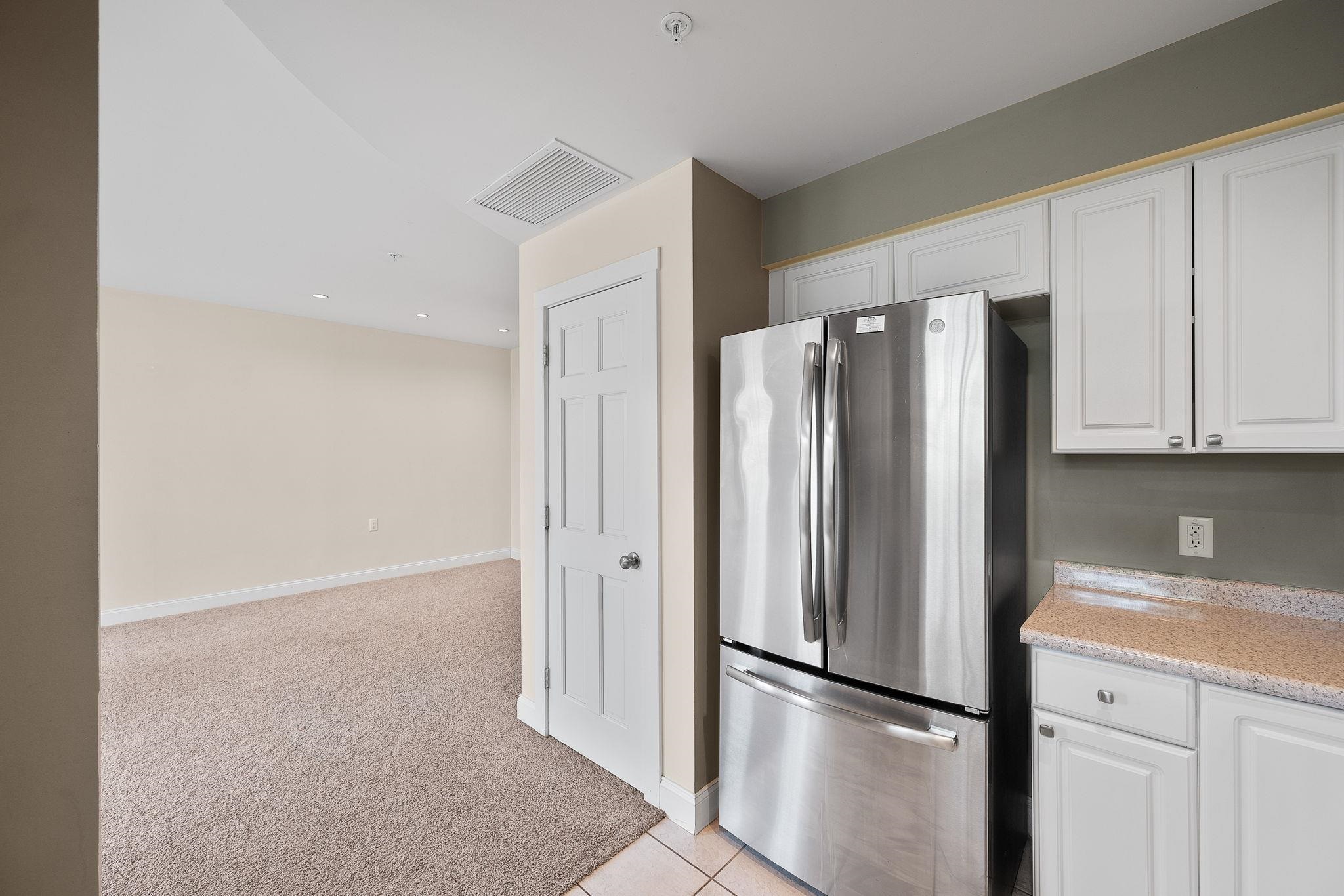 40 College Street, Unit 210 Burlington, VT 05401 - Photo 14 of 34