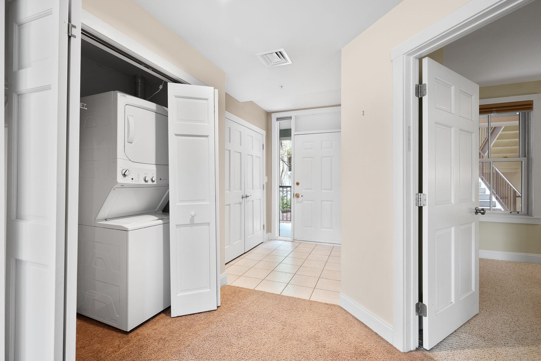 40 College Street, Unit 210 Burlington, VT 05401 - Photo 18 of 34