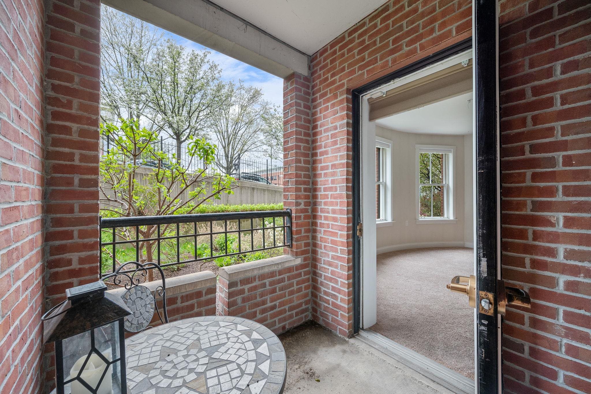 40 College Street, Unit 210 Burlington, VT 05401 - Photo 21 of 34