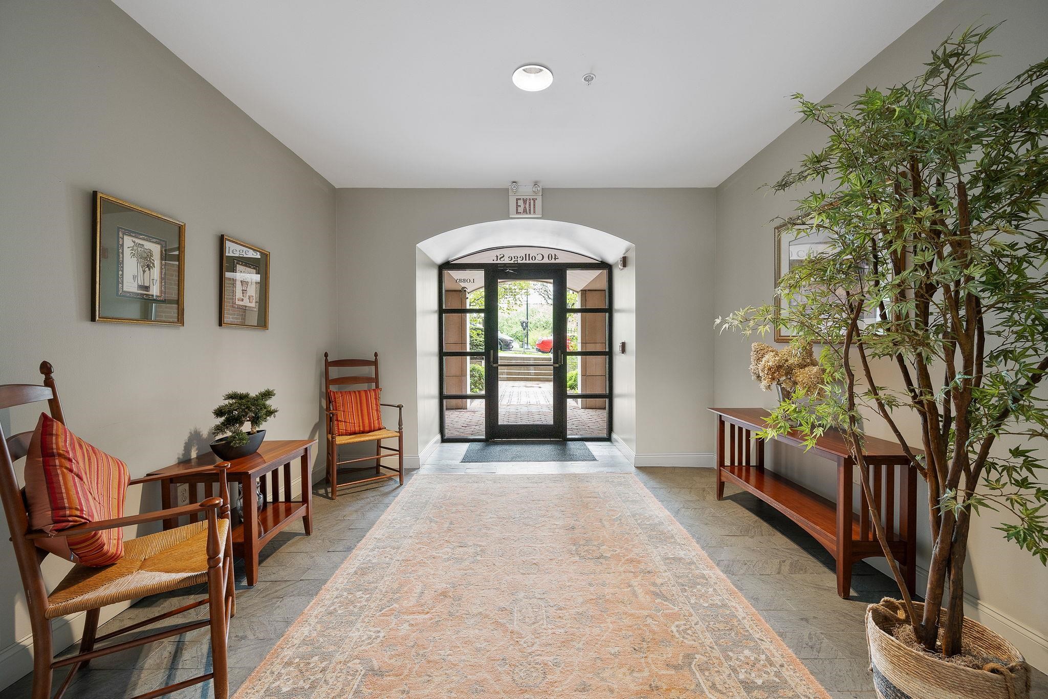 40 College Street, Unit 210 Burlington, VT 05401 - Photo 25 of 34