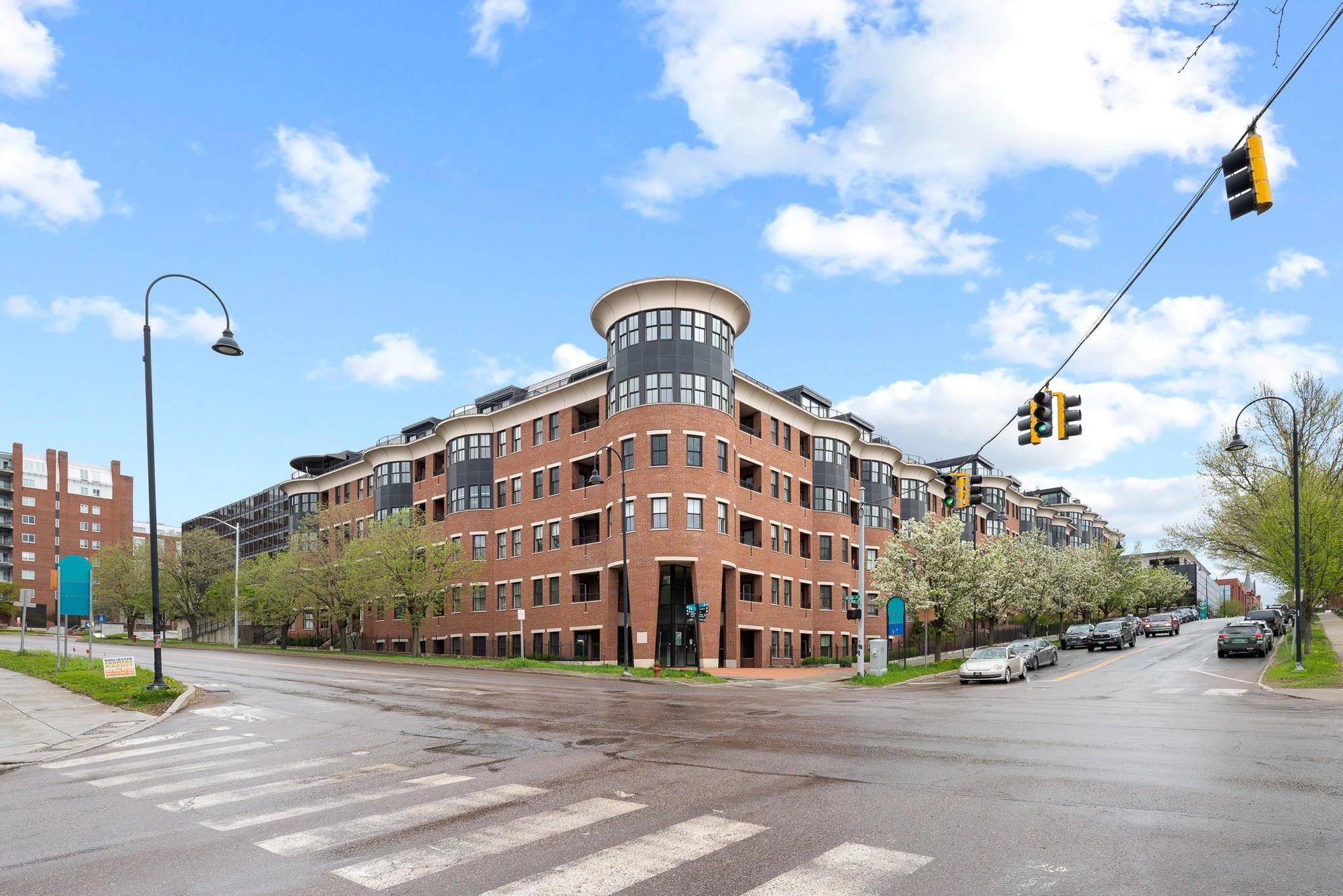 40 College Street, Unit 210 Burlington, VT 05401 - Photo 27 of 34