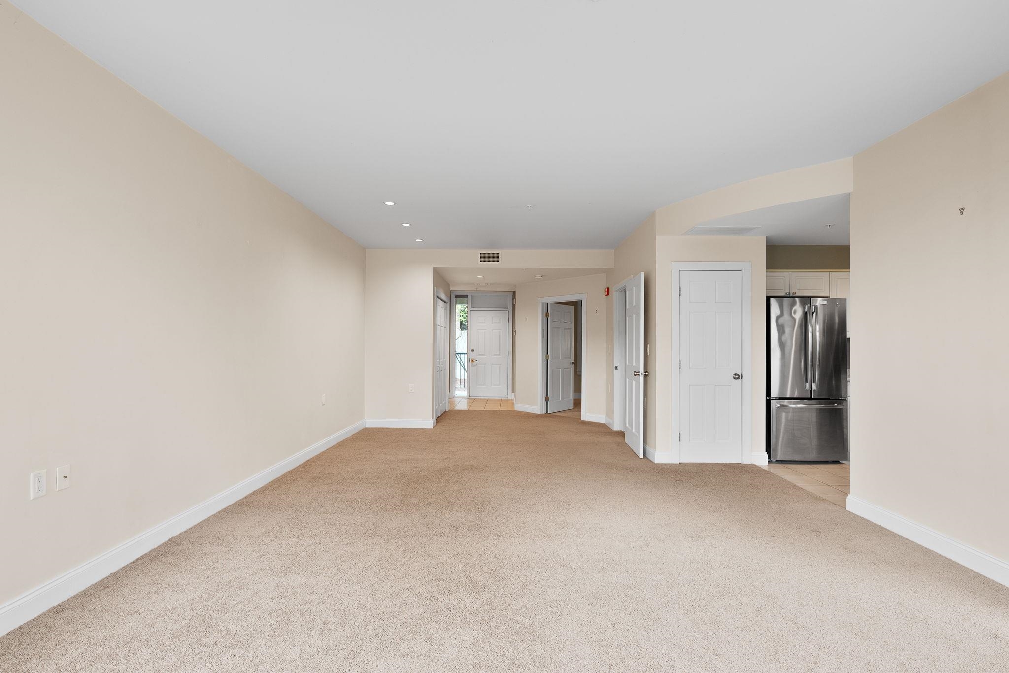 40 College Street, Unit 210 Burlington, VT 05401 - Photo 9 of 34