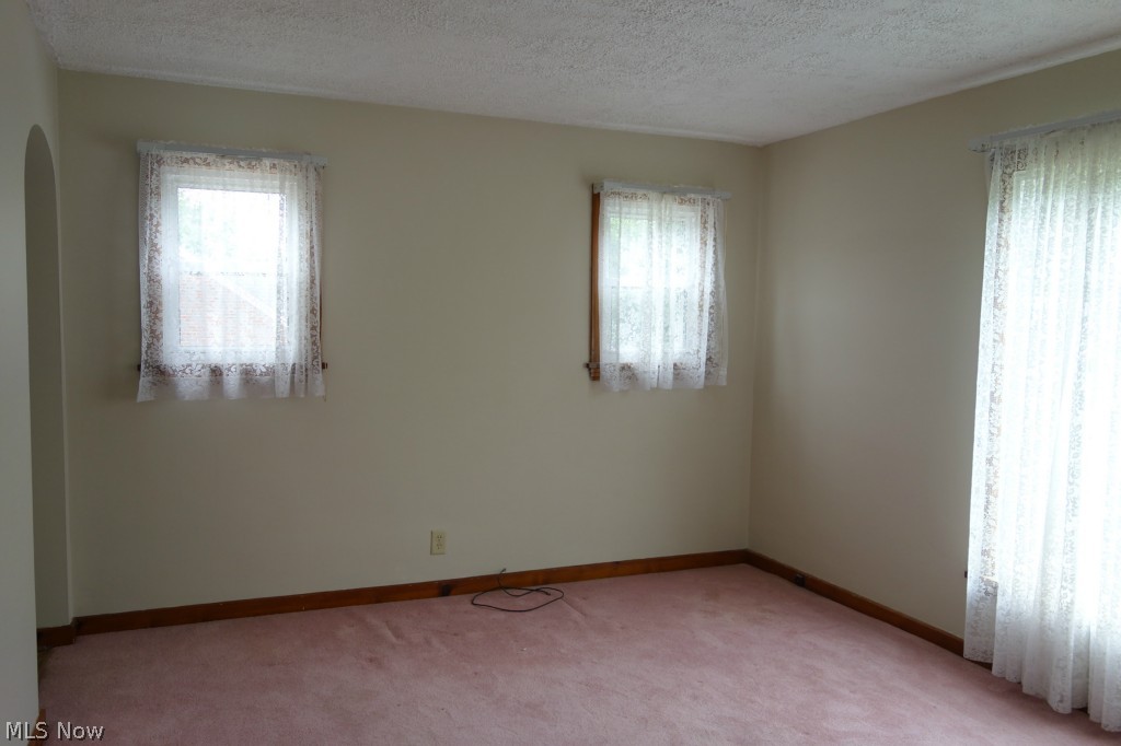 4541 20th Street Northwest Canton, OH 44708 - Photo 4 of 10 Gallery Image 4