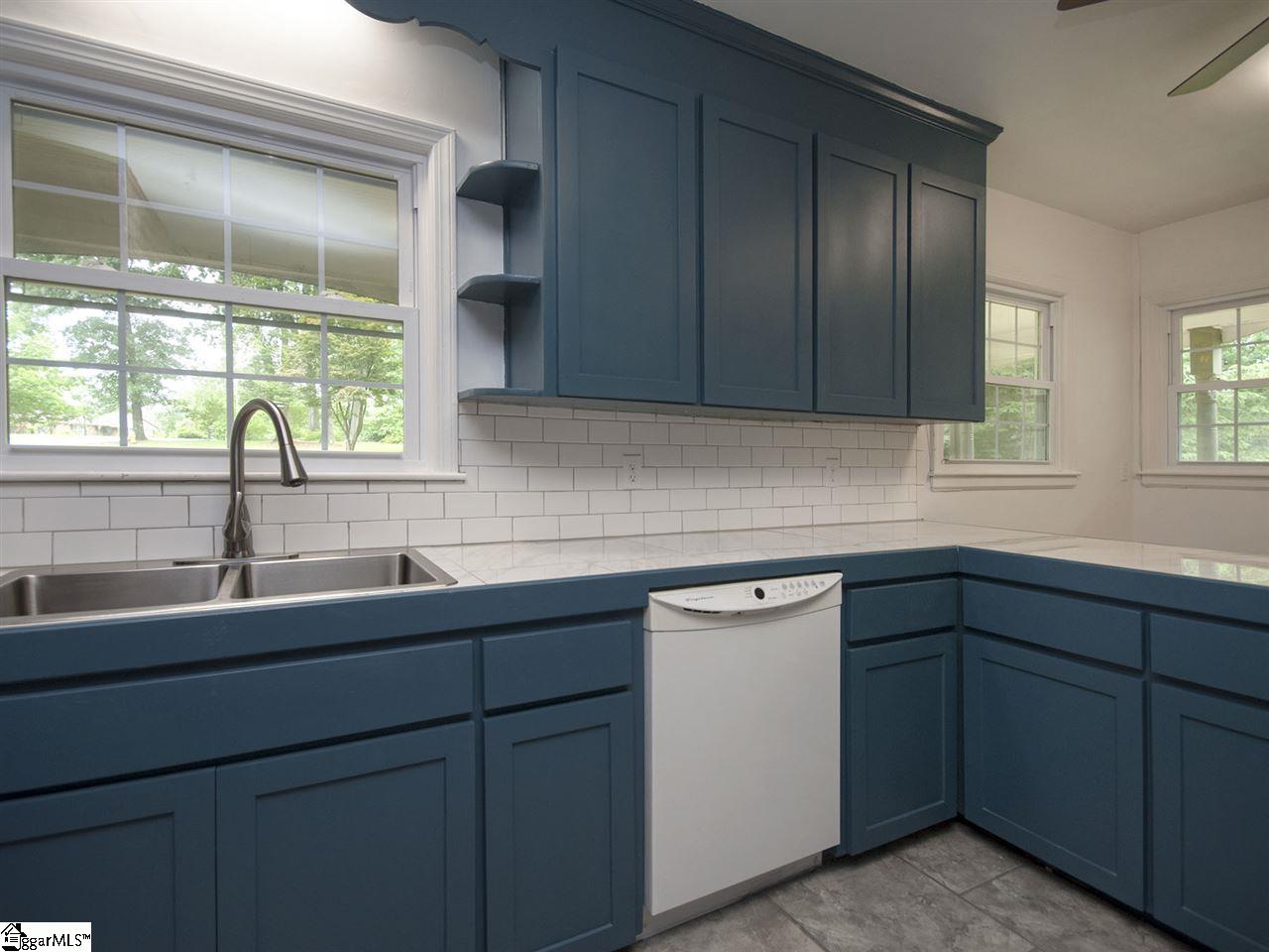 201 Sweetbriar Road Greenville, SC 29615 - Photo 13 of 36 Gallery Image 13