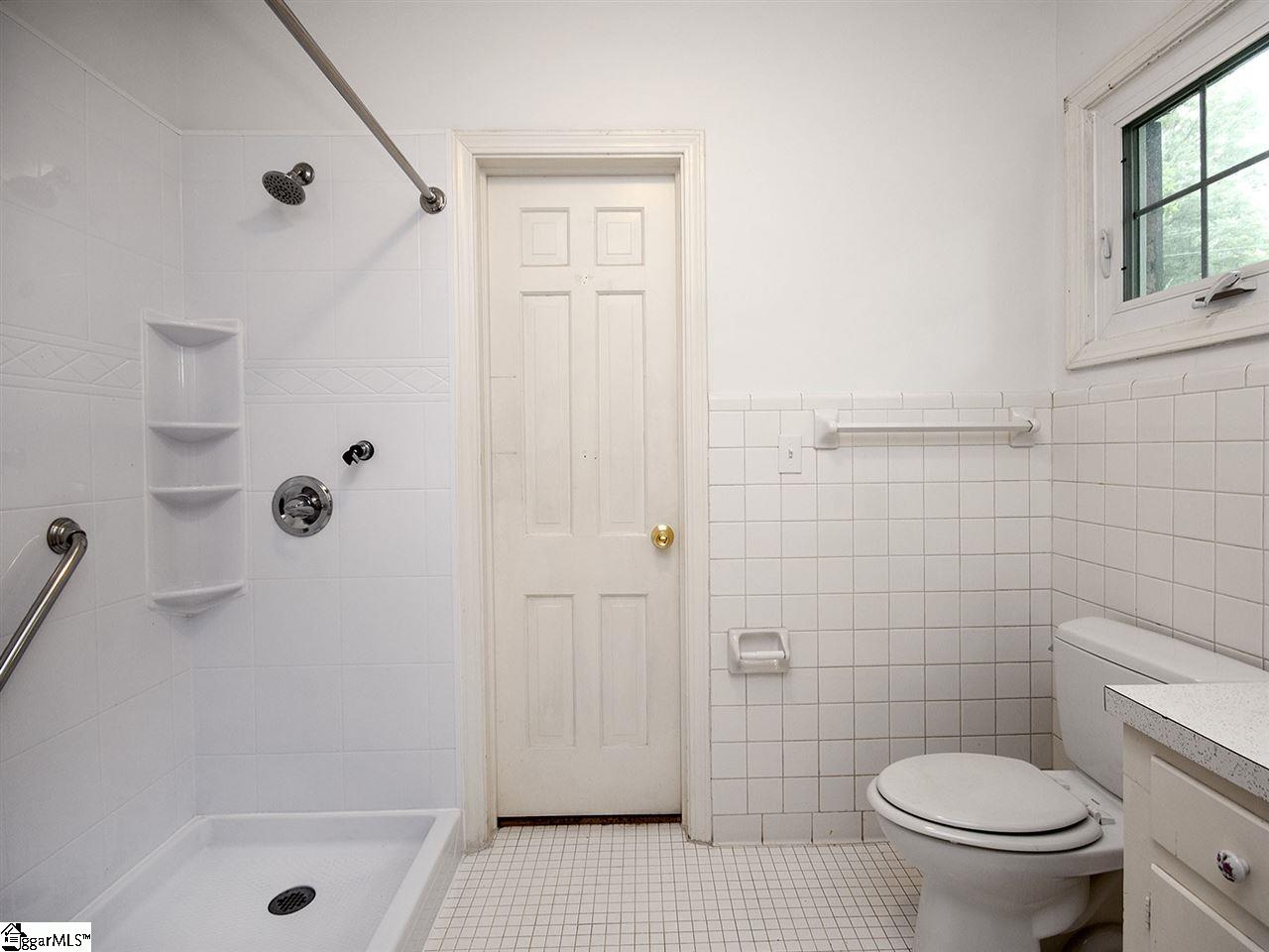 201 Sweetbriar Road Greenville, SC 29615 - Photo 28 of 36 Gallery Image 28