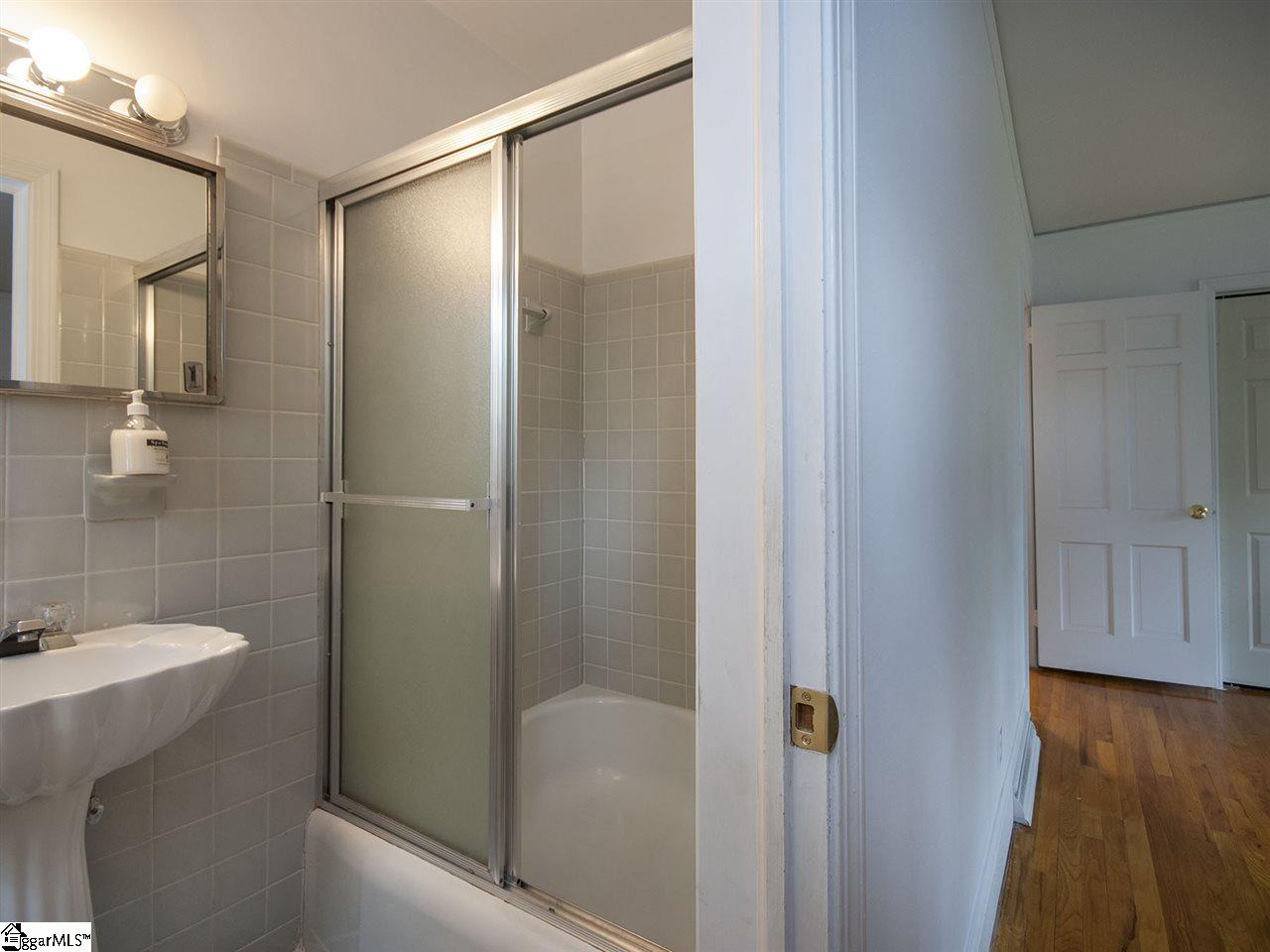 201 Sweetbriar Road Greenville, SC 29615 - Photo 30 of 36 Gallery Image 30